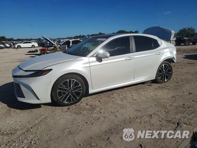 2025 TOYOTA CAMRY XLE 4T1DAACK5SU570858 - główne zdjęcie licytacji z USA - miniatura