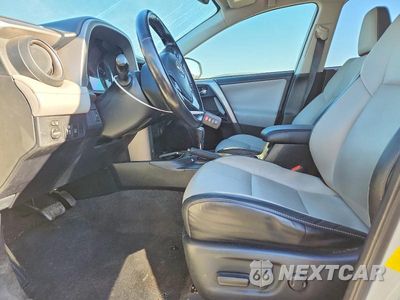 Zdjęcie 7 z 13 samochodu: 2016 TOYOTA RAV4 HV LIMITED VIN:JTMDJREV7GD031840 - miniatura