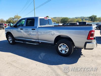 Drugie zdjęcie samochodu z przodu: 2024 RAM 2500 TRADESMAN VIN:3C6UR5HL6RG229947 - miniatura