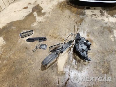 Zdjęcie 12 z 13 samochodu: 2010 BMW 328 XI SULEV VIN:WBAPK5C50AA653367 - miniatura
