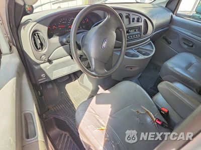 Zdjęcie 8 z 13 samochodu: 2007 FORD ECONOLINE E450 SUPER DUTY CUTAWAY VAN VIN:1FDXE45S07DB18324 - miniatura