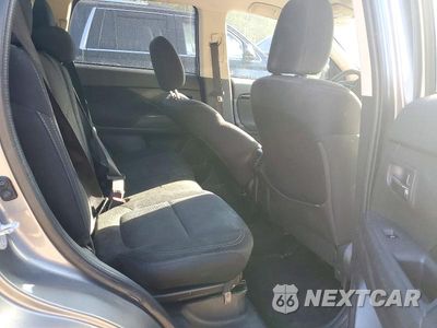 Zdjęcie 11 z 13 samochodu: 2020 MITSUBISHI OUTLANDER SE VIN:JA4AZ3A32LZ015162 - miniatura