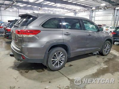 Trzecie zdjęcie samochodu z tyłu: 2017 TOYOTA HIGHLANDER HYBRID XLE VIN:5TDJGRFH5HS029617 - miniatura