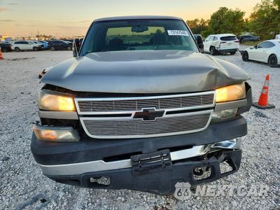 Piąte zdjęcie samochodu w środku: 2006 CHEVROLET SILVERADO C2500 HEAVY DUTY VIN:1GCHC29D56E232908 - miniatura