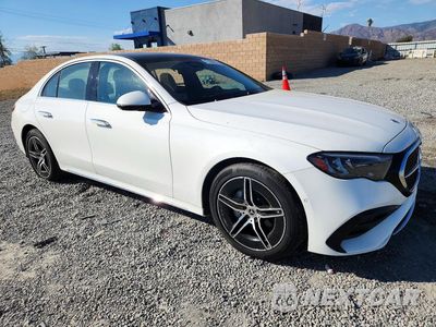 Czwarte zdjęcie samochodu z boku: 2026 MERCEDES-BENZ E 350 VIN:W1KLF4GB3TA229626 - miniatura