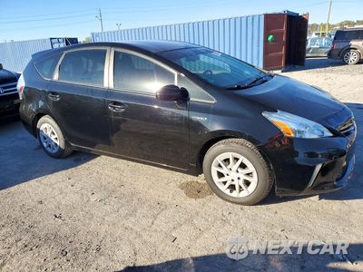 Czwarte zdjęcie samochodu z boku: 2012 TOYOTA PRIUS V THREE VIN:JTDZN3EU4C3122689 - miniatura