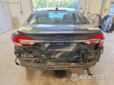 Zdjęcie 6 z 13 samochodu: 2018 FORD FUSION S VIN:3FA6P0G79JR118449 - miniatura