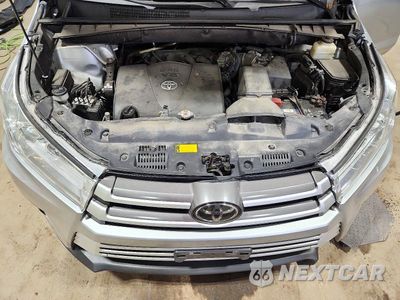 Zdjęcie 12 z 14 samochodu: 2018 TOYOTA HIGHLANDER XLE VIN:5TDJZRFH7JS853554 - miniatura
