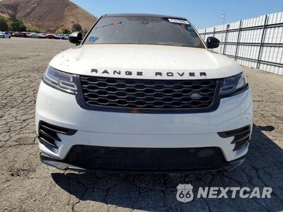 Piąte zdjęcie samochodu w środku: 2018 LAND ROVER RANGE ROVER VELAR R-DYNAMIC HSE VIN:SALYM2RV0JA709677 - miniatura