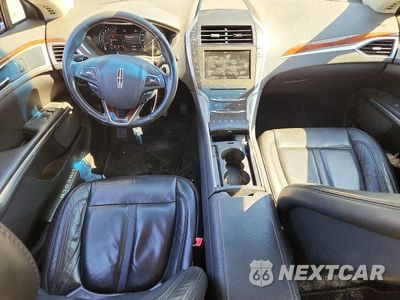 Zdjęcie 8 z 12 samochodu: 2014 LINCOLN MKZ VIN:3LN6L2G92ER835229 - miniatura