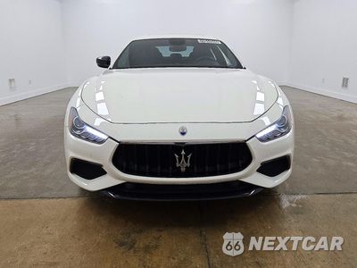 Piąte zdjęcie samochodu w środku: 2021 MASERATI GHIBLI S VIN:ZAM57YSA4M1363239 - miniatura