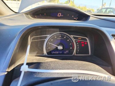 Zdjęcie 9 z 12 samochodu: 2010 HONDA CIVIC LX VIN:2HGFA1F51AH324380 - miniatura