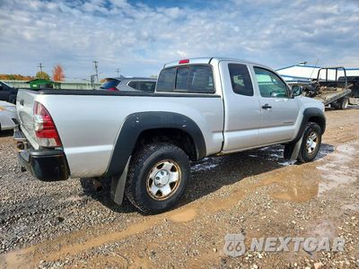 Trzecie zdjęcie samochodu z tyłu: 2011 TOYOTA TACOMA BASE VIN:5TFUX4EN0BX002656 - miniatura