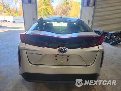 Zdjęcie 6 z 12 samochodu: 2017 TOYOTA PRIUS PRIME PLUS VIN:JTDKARFP3H3061898 - miniatura