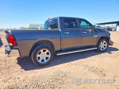 Trzecie zdjęcie samochodu z tyłu: 2018 RAM 1500 SLT VIN:1C6RR6LT8JS191816 - miniatura