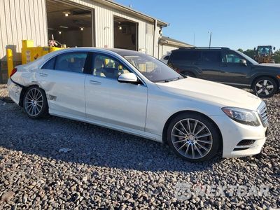 Czwarte zdjęcie samochodu z boku: 2017 MERCEDES-BENZ S 550 4MATIC VIN:WDDUG8FB4HA315321 - miniatura