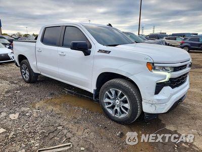 Czwarte zdjęcie samochodu z boku: 2023 CHEVROLET SILVERADO K1500 RST VIN:2GCUDEED7P1119922 - miniatura