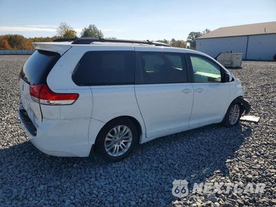 Trzecie zdjęcie samochodu z tyłu: 2012 TOYOTA SIENNA XLE 8-PASSENGER VIN:5TDYK3DC3CS270652 - miniatura