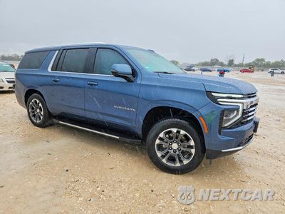 Czwarte zdjęcie samochodu z boku: 2026 CHEVROLET SUBURBAN C1500 LT VIN:1GNS5CKDXTR159269 - miniatura