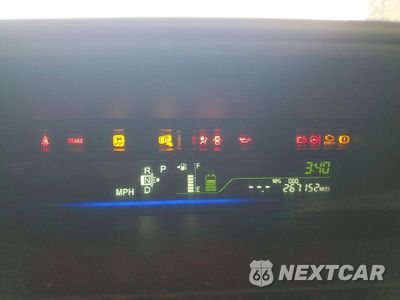Zdjęcie 9 z 12 samochodu: 2016 TOYOTA PRIUS V TWO VIN:JTDZN3EU3GJ053639 - miniatura