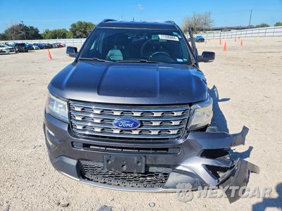 Piąte zdjęcie samochodu w środku: 2017 FORD EXPLORER XLT VIN:1FM5K7D81HGC04832 - miniatura