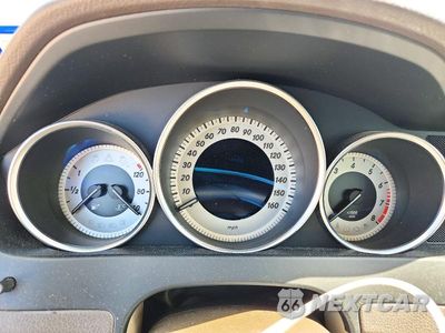 Zdjęcie 9 z 12 samochodu: 2012 MERCEDES-BENZ C 250 VIN:WDDGF4HB5CA599217 - miniatura