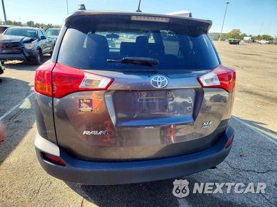 Zdjęcie 6 z 13 samochodu: 2015 TOYOTA RAV4 XLE VIN:JTMRFREV2FD129387 - miniatura