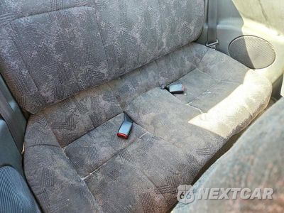 Zdjęcie 10 z 12 samochodu: 2001 MITSUBISHI ECLIPSE RS VIN:4A3AC34GX1E117557 - miniatura