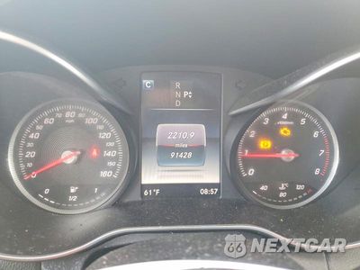 Zdjęcie 9 z 12 samochodu: 2016 MERCEDES-BENZ C 300 4MATIC VIN:55SWF4KB0GU143474 - miniatura