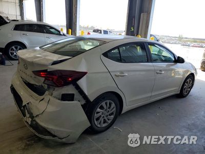 Trzecie zdjęcie samochodu z tyłu: 2020 HYUNDAI ELANTRA SE VIN:5NPD74LF5LH611251 - miniatura