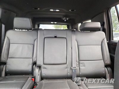 Zdjęcie 10 z 13 samochodu: 2023 CHEVROLET SUBURBAN K1500 LT VIN:1GNSKCKD0PR221549 - miniatura