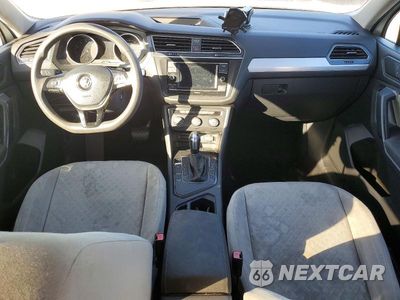 Zdjęcie 8 z 13 samochodu: 2019 VOLKSWAGEN TIGUAN S VIN:3VV1B7AX1KM039393 - miniatura