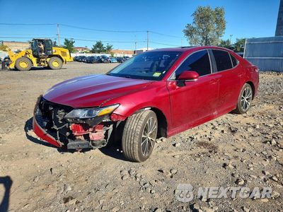 2018 TOYOTA CAMRY SE 4T1B11HK9JU657550 - główne zdjęcie licytacji z USA - miniatura