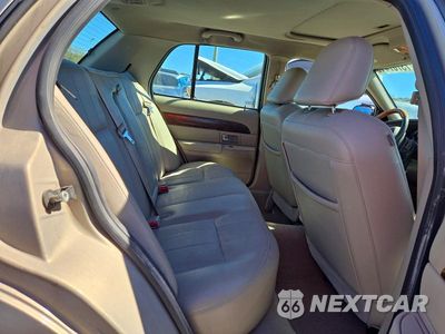 Zdjęcie 10 z 12 samochodu: 2006 MERCURY GRAND MARQUIS LS VIN:2MHHM75W86X604419 - miniatura