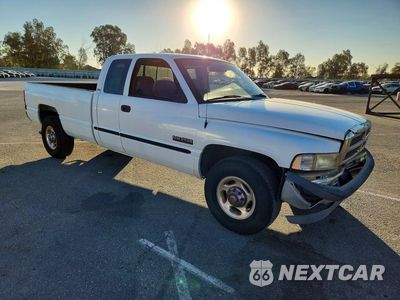 Czwarte zdjęcie samochodu z boku: 2000 DODGE RAM 2500 VIN:1B7KC2361YJ117863 - miniatura
