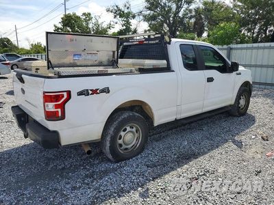 Trzecie zdjęcie samochodu z tyłu: 2019 FORD F150 SUPER CAB VIN:1FTFX1E55KKC92347 - miniatura