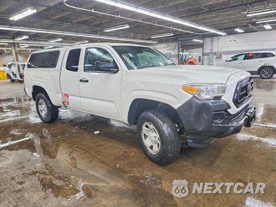 Czwarte zdjęcie samochodu z boku: 2021 TOYOTA TACOMA SR VIN:3TYRX5GNXMT028512 - miniatura