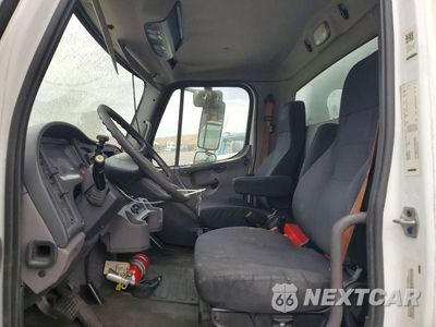 Zdjęcie 7 z 13 samochodu: 2018 FREIGHTLINER BUSINESS CLASS M2 BOX TRUCK VIN:3ALACWFB5JDJR6859 - miniatura