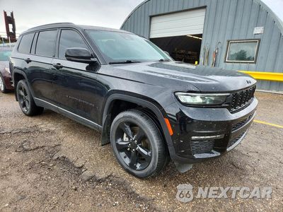 Czwarte zdjęcie samochodu z boku: 2023 JEEP GRAND CHEROKEE L LIMITED VIN:1C4RJKBGXP8863314 - miniatura