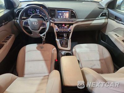 Zdjęcie 8 z 13 samochodu: 2017 HYUNDAI ELANTRA SE VIN:5NPD84LF6HH106341 - miniatura