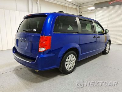 Trzecie zdjęcie samochodu z tyłu: 2019 DODGE GRAND CARAVAN SE VIN:2C4RDGBG9KR792494 - miniatura