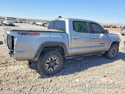 Trzecie zdjęcie samochodu z tyłu: 2019 TOYOTA TACOMA TRD OFF-ROAD VIN:3TMCZ5AN3KM227659 - miniatura