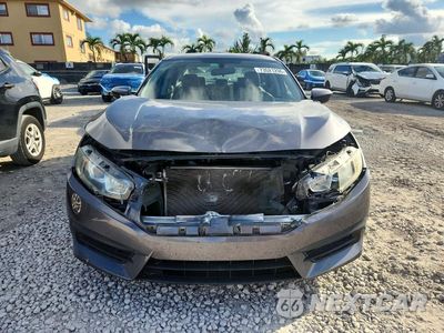 Piąte zdjęcie samochodu w środku: 2018 HONDA CIVIC LX VIN:19XFC2F53JE044096 - miniatura