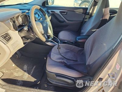 Zdjęcie 7 z 12 samochodu: 2014 HYUNDAI ELANTRA SE VIN:5NPDH4AE1EH483617 - miniatura