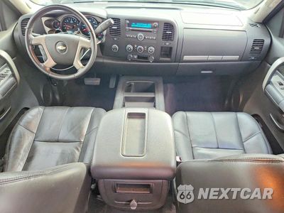 Zdjęcie 8 z 12 samochodu: 2009 CHEVROLET SILVERADO K1500 LT VIN:1GCEK29J09Z176109 - miniatura