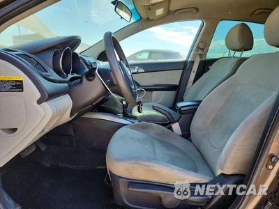 Zdjęcie 7 z 12 samochodu: 2013 KIA FORTE EX VIN:KNAFU4A29D5739072 - miniatura