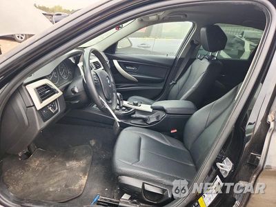 Zdjęcie 7 z 12 samochodu: 2018 BMW 320 XI VIN:WBA8A3C52JA488269 - miniatura