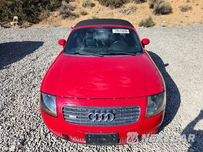 Piąte zdjęcie samochodu w środku: 2002 AUDI TT QUATTRO VIN:TRUUT28N621032006 - miniatura