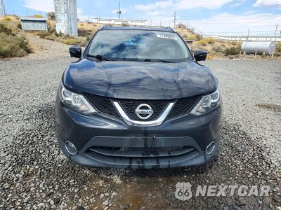 Piąte zdjęcie samochodu w środku: 2017 NISSAN ROGUE SPORT SV VIN:JN1BJ1CR4HW142658 - miniatura