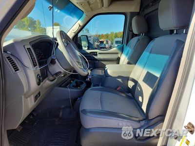 Zdjęcie 7 z 13 samochodu: 2018 NISSAN NV 2500 HD SV VIN:1N6BF0LYXJN808060 - miniatura